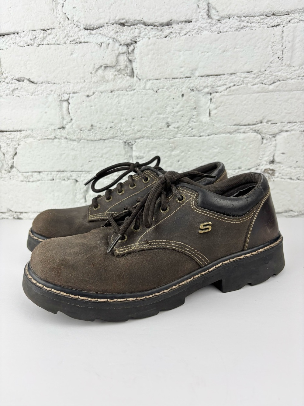 Vintage Skechers Brown Suede Lace-Up Casual Loafers 10